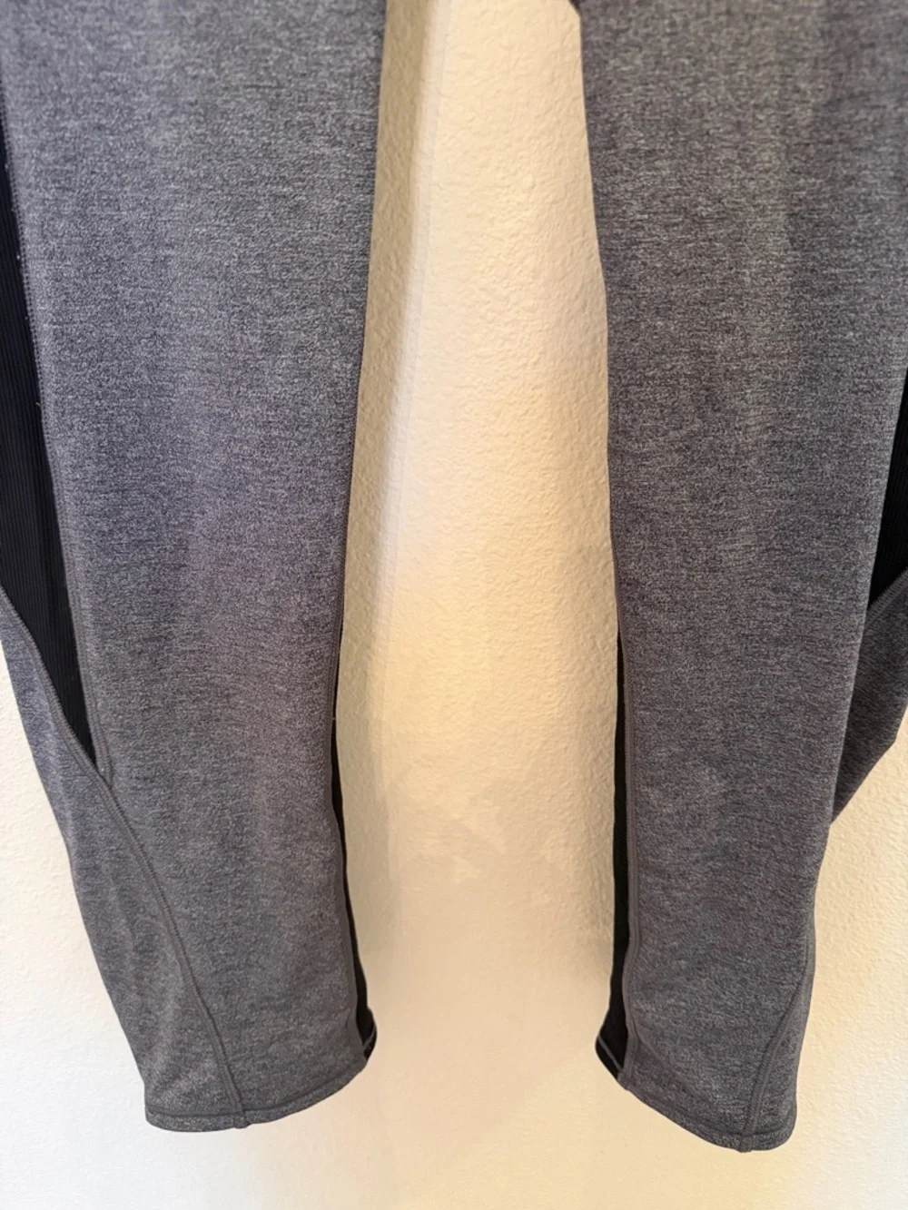 Lululemon Athletic Leggings in Charcoal and Black Size 10